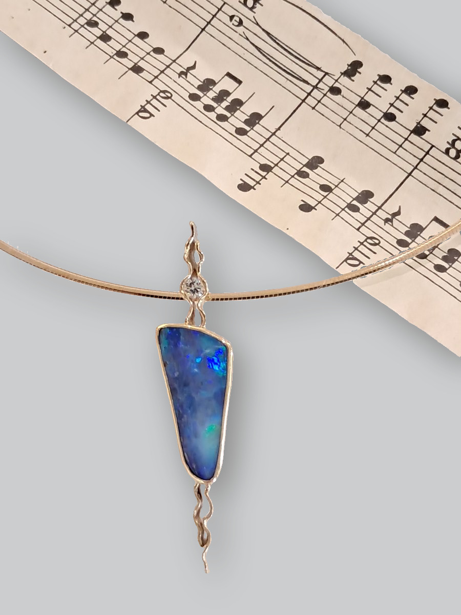 Anhänger · Boulderopal & Brillant, Gelbgold